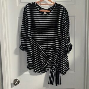 Caslon side-tie long sleeve raglan tee